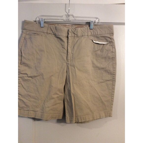 Plus Size 16W Tan Bermuda Cotton Blend shorts Gloria Vanderbilt - Picture 1 of 5